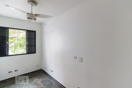Casa para alugar com 240m², 4 quartos e 4 vagas Casa para alugar com 240m², 4 quartos e 4 vagasQuarto 2