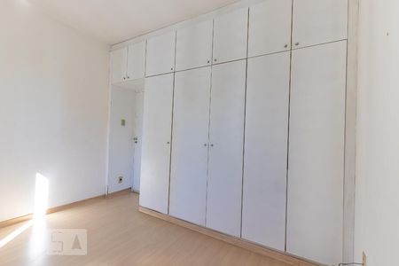 Quarto da suíte de kitnet/studio para alugar com 1 quarto, 48m² em Vila Itapura, Campinas