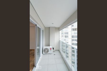 Varanda  de kitnet/studio para alugar com 1 quarto, 48m² em Vila Gertrudes, São Paulo