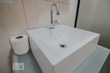 Apartamento para alugar com 76m², 3 quartos e 2 vagasBanheiro 