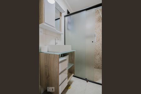 Apartamento para alugar com 76m², 3 quartos e 2 vagasBanheiro 