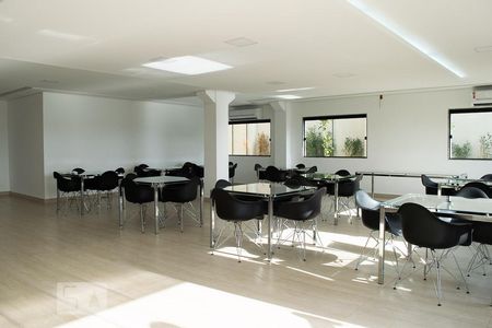 Apartamento para alugar com 48m², 2 quartos e 1 vaga Apartamento para alugar com 48m², 2 quartos e 1 vagaÁrea comum - Salão de festas