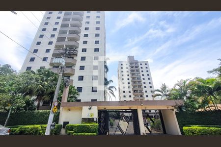 Apartamento para alugar com 68m², 3 quartos e 1 vagaFachada