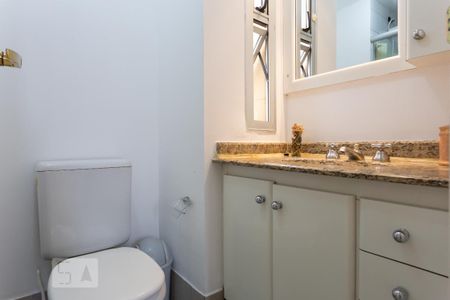 Banheiro de apartamento para alugar com 3 quartos, 60m² em Jardim Dom Vieira, Campinas