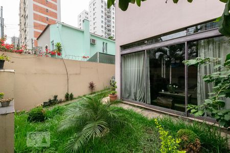 Jardim de casa à venda com 3 quartos, 150m² em Vila Olímpia, São Paulo