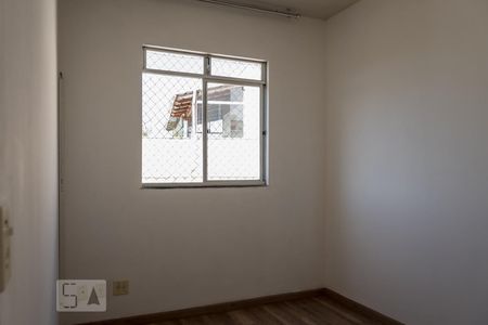 Suite de apartamento para alugar com 3 quartos, 67m² em Planalto, Belo Horizonte