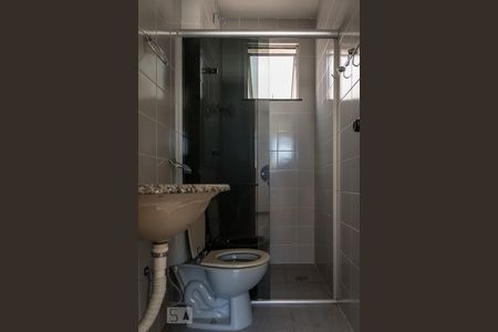 Banheiro do suite de apartamento para alugar com 3 quartos, 67m² em Planalto, Belo Horizonte