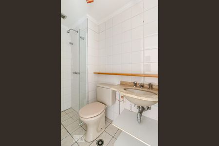 Apartamento para alugar com 65m², 2 quartos e 1 vaga Apartamento para alugar com 65m², 2 quartos e 1 vagaBanheiro