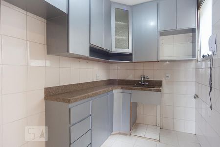 Cozinha de apartamento para alugar com 2 quartos, 55m² em Jardim Miranda, Campinas