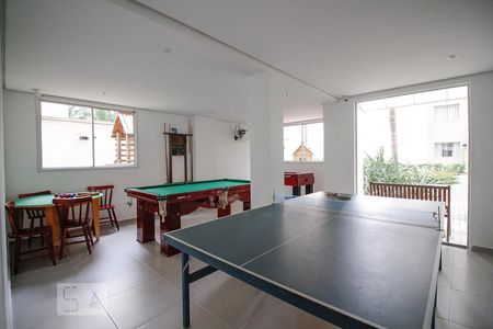 Apartamento para alugar com 46m², 2 quartos e sem vaga Apartamento para alugar com 46m², 2 quartos e sem vagaSala de Jogos