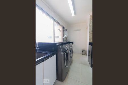 Apartamento para alugar com 167m², 4 quartos e 1 vagaÁrea de Serviço