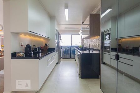 Apartamento para alugar com 167m², 4 quartos e 1 vagaCozinha