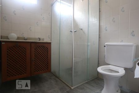 Banheiro de apartamento para alugar com 2 quartos, 60m² em Jardim Roberto, Osasco