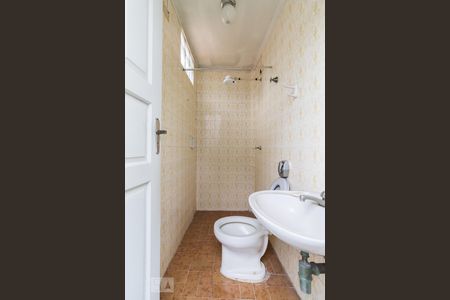 Casa à venda com 240m², 3 quartos e 6 vagasBanheiro