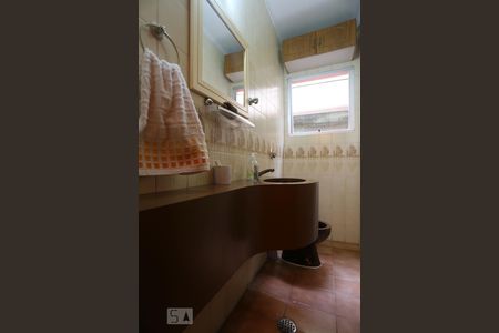 Lavabo de casa à venda com 3 quartos, 132m² em Jardim Rizzo, São Paulo