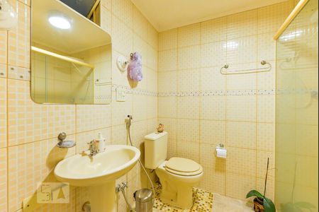 Banheiro de apartamento à venda com 2 quartos, 98m² em Sumaré, São Paulo