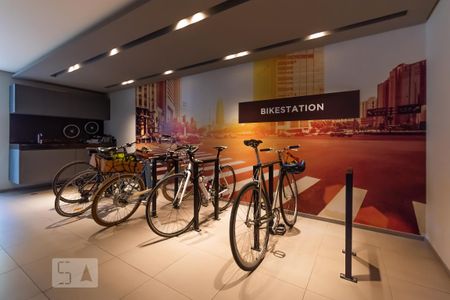 Bicicletário de apartamento para alugar com 1 quarto, 34m² em Pinheiros, São Paulo