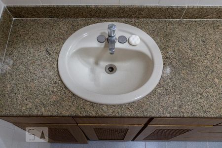 Apartamento para alugar com 140m², 2 quartos e 1 vagaDetalhe do banheiro 