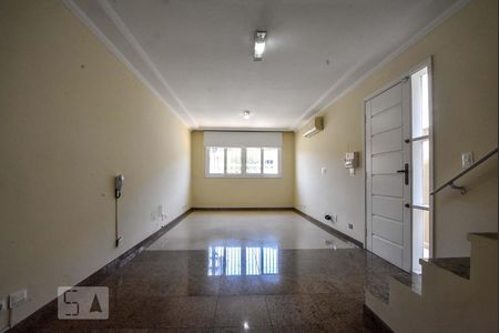 Sala de casa à venda com 3 quartos, 217m² em Jardim Aeroporto, São Paulo