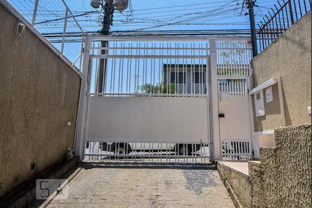 Garagem de casa à venda com 3 quartos, 217m² em Jardim Aeroporto, São Paulo