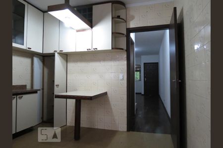 Cozinha de casa para alugar com 2 quartos, 90m² em Jardim Ester, São Paulo