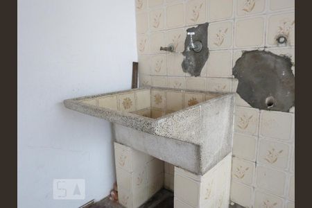 Tanque de casa para alugar com 2 quartos, 90m² em Jardim Ester, São Paulo
