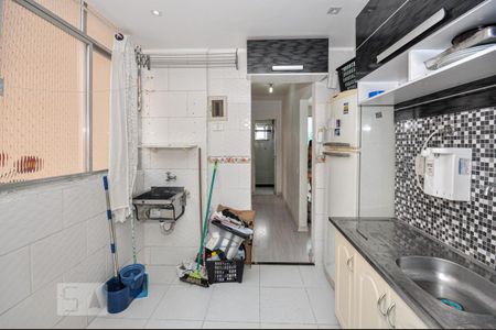Apartamento à venda com 56m², 2 quartos e 1 vaga Apartamento à venda com 56m², 2 quartos e 1 vagaCozinha e Área de Serviço