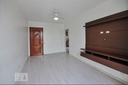 Apartamento à venda com 56m², 2 quartos e 1 vaga Apartamento à venda com 56m², 2 quartos e 1 vagaSala