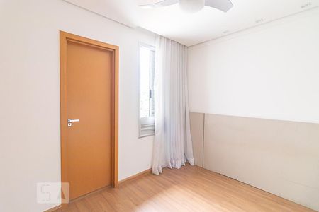 Apartamento à venda com 82m², 3 quartos e 2 vagasSuíte