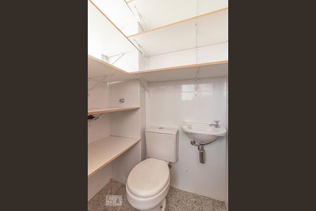 Apartamento à venda com 82m², 3 quartos e 2 vagasBanheiro de Serviço