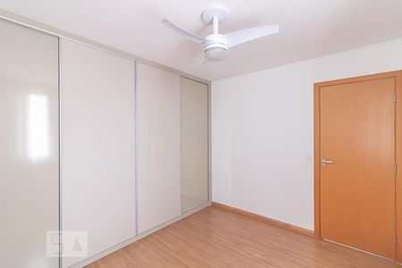 Apartamento à venda com 82m², 3 quartos e 2 vagasSuíte