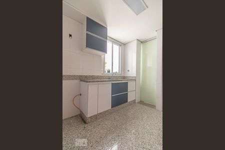 Apartamento à venda com 82m², 3 quartos e 2 vagasCozinha