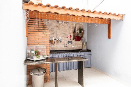 Casa à venda com 217m², 3 quartos e 2 vagasEdícula