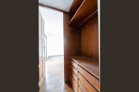 Apartamento à venda com 140m², 3 quartos e 2 vagasCloset