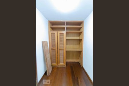 Apartamento à venda com 140m², 3 quartos e 2 vagasQuarto de Serviço