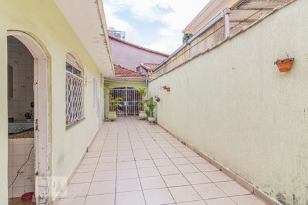Casa à venda com 220m², 3 quartos e 2 vagasQuintal