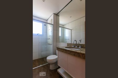 Banheiro de apartamento para alugar com 1 quarto, 62m² em Vila Dom Pedro I, São Paulo