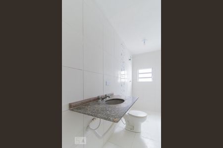 Banheiro de kitnet/studio para alugar com 1 quarto, 53m² em Vila São Francisco, São Paulo