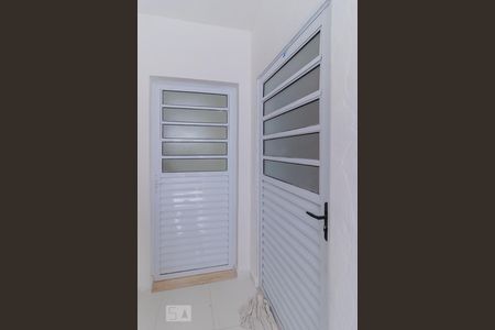 Corredor de kitnet/studio para alugar com 1 quarto, 53m² em Vila São Francisco, São Paulo