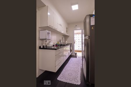Apartamento à venda com 113m², 3 quartos e 2 vagas Apartamento à venda com 113m², 3 quartos e 2 vagasCozinha