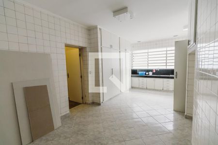 Casa à venda com 510m², 3 quartos e 5 vagas Casa à venda com 510m², 3 quartos e 5 vagasCozinha
