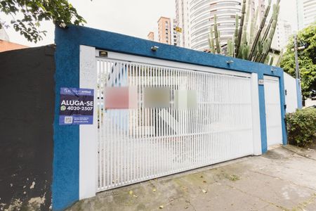 Casa à venda com 510m², 3 quartos e 5 vagas Casa à venda com 510m², 3 quartos e 5 vagasFachada