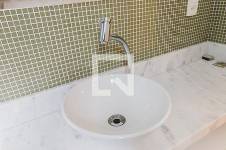 Casa à venda com 510m², 3 quartos e 5 vagas Casa à venda com 510m², 3 quartos e 5 vagasBanheiro