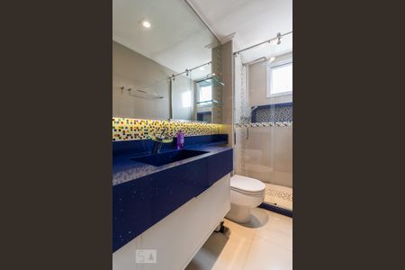 Banheiro de apartamento à venda com 3 quartos, 84m² em Alto da Lapa, São Paulo