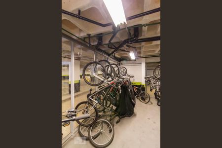 Bicicletário de apartamento à venda com 3 quartos, 84m² em Alto da Lapa, São Paulo
