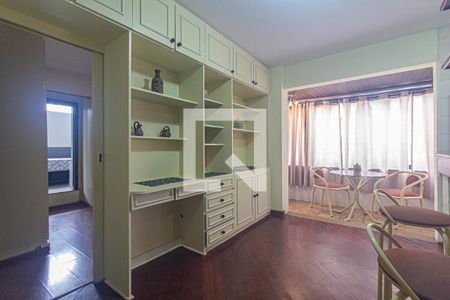 Sala de kitnet/studio para alugar com 3 quartos, 60m² em Bigorrilho, Curitiba