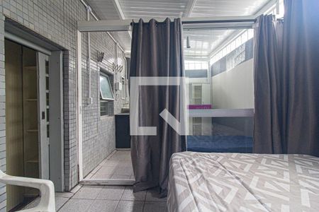 Quarto 1 de kitnet/studio para alugar com 3 quartos, 60m² em Bigorrilho, Curitiba