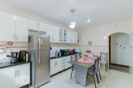 Casa para alugar com 219m², 3 quartos e 5 vagas Casa para alugar com 219m², 3 quartos e 5 vagasCozinha