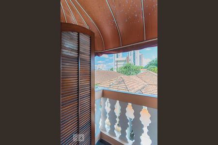 Casa para alugar com 219m², 3 quartos e 5 vagas Casa para alugar com 219m², 3 quartos e 5 vagasSacada do Quarto 1