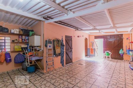 Casa para alugar com 219m², 3 quartos e 5 vagas Casa para alugar com 219m², 3 quartos e 5 vagasGaragem